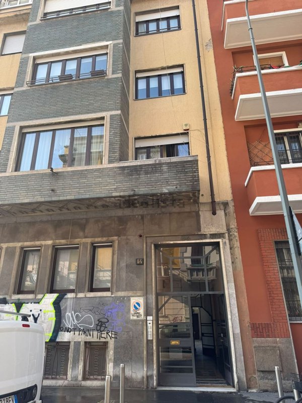 appartamento in vendita a Milano in zona Tibaldi
