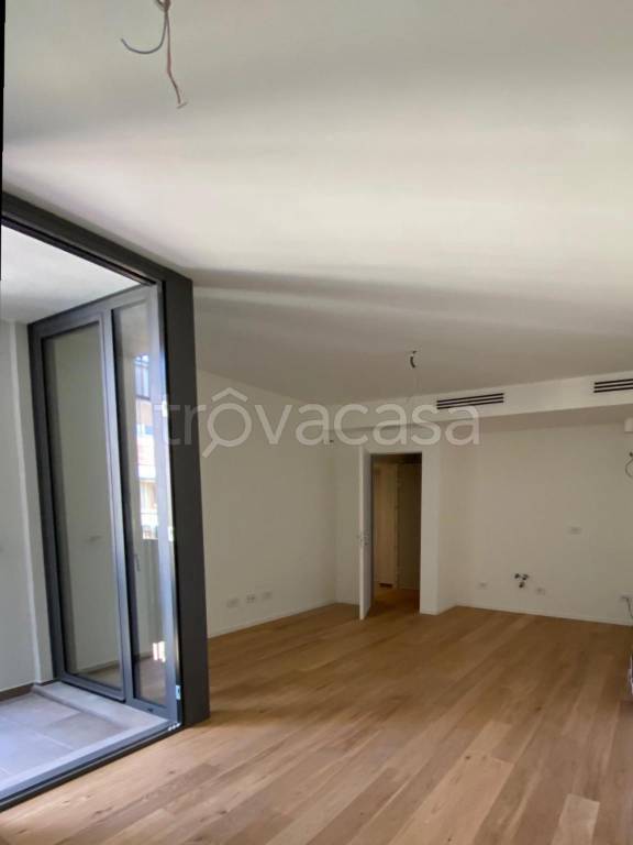 appartamento in vendita a Milano in zona Sempione