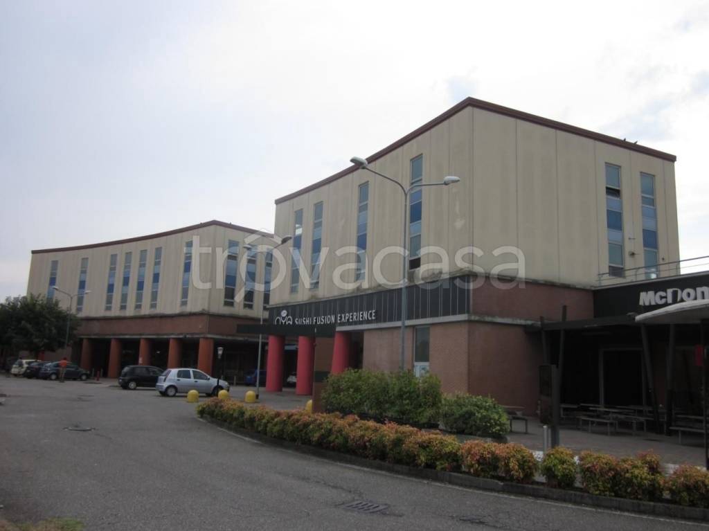 negozio in vendita a Morimondo