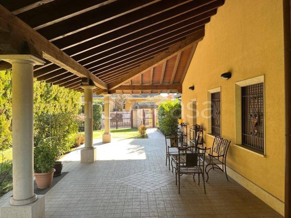 casa indipendente in vendita a Motta Visconti