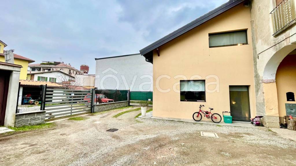 casa indipendente in vendita a Motta Visconti