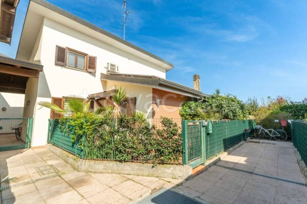 casa indipendente in vendita a Motta Visconti