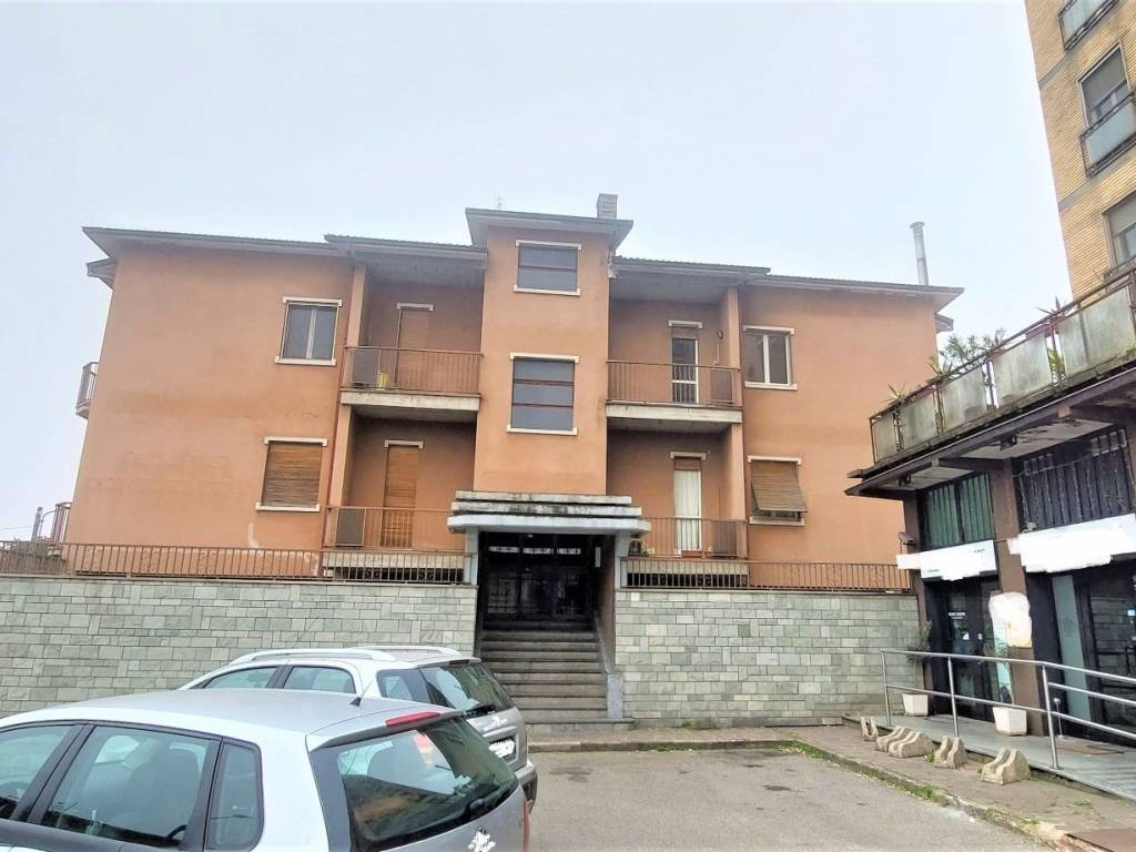 intera palazzina in vendita a Motta Visconti