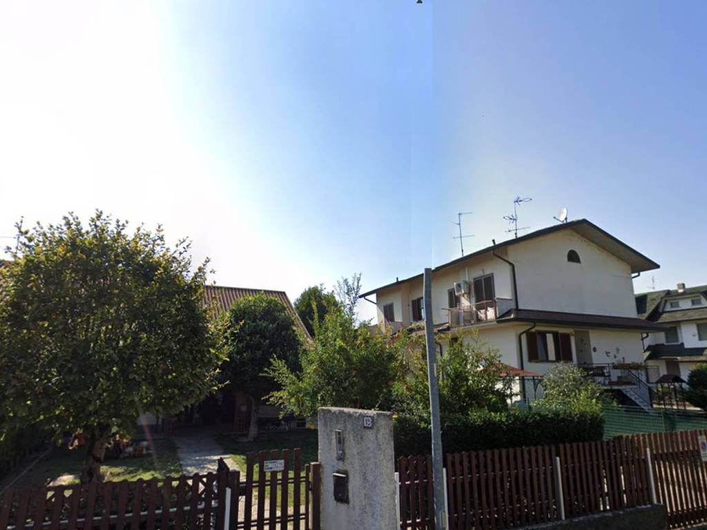 casa indipendente in vendita a Motta Visconti