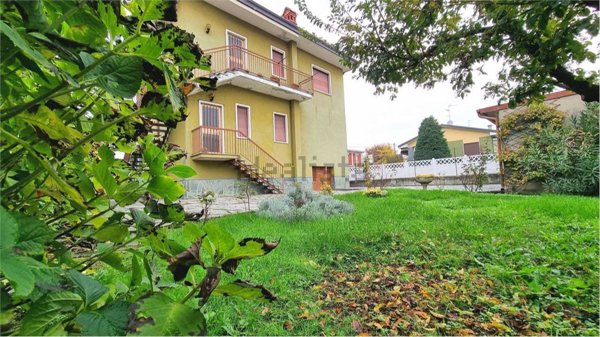 casa indipendente in vendita a Motta Visconti