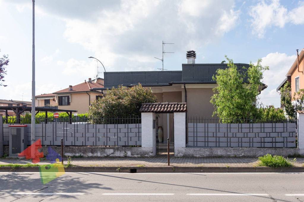 casa indipendente in vendita a Motta Visconti