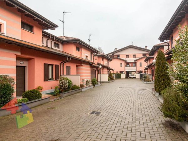 casa indipendente in vendita a Motta Visconti