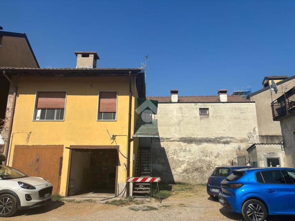 appartamento in vendita a Motta Visconti