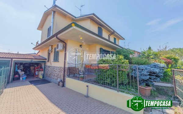 casa indipendente in vendita a Motta Visconti