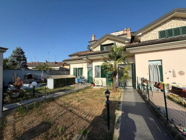 appartamento in vendita a Motta Visconti