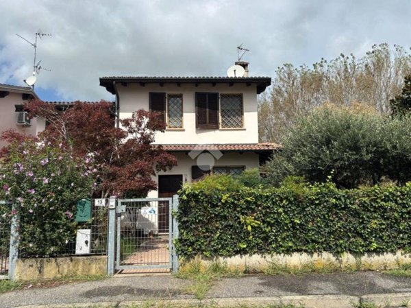 casa indipendente in vendita a Motta Visconti