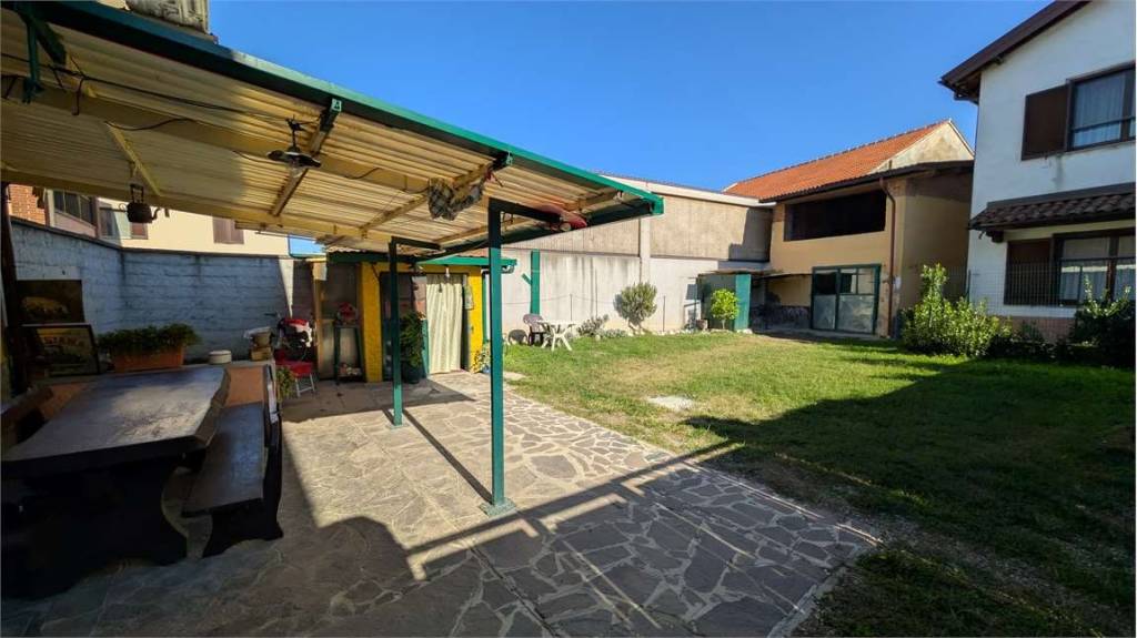 casa indipendente in vendita a Motta Visconti
