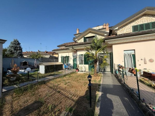 appartamento in vendita a Motta Visconti