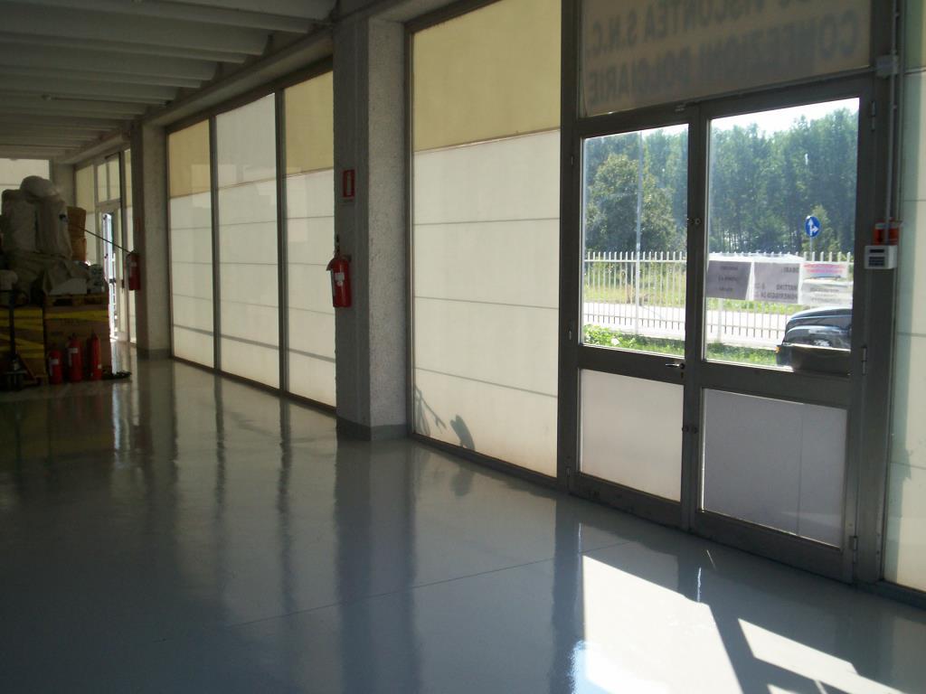 locale commerciale in vendita a Motta Visconti