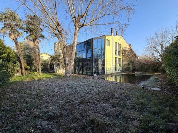 casa indipendente in vendita a Motta Visconti