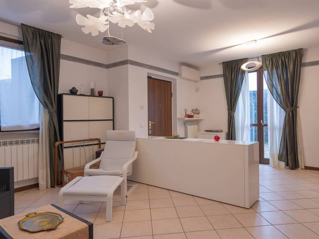 casa indipendente in vendita a Motta Visconti