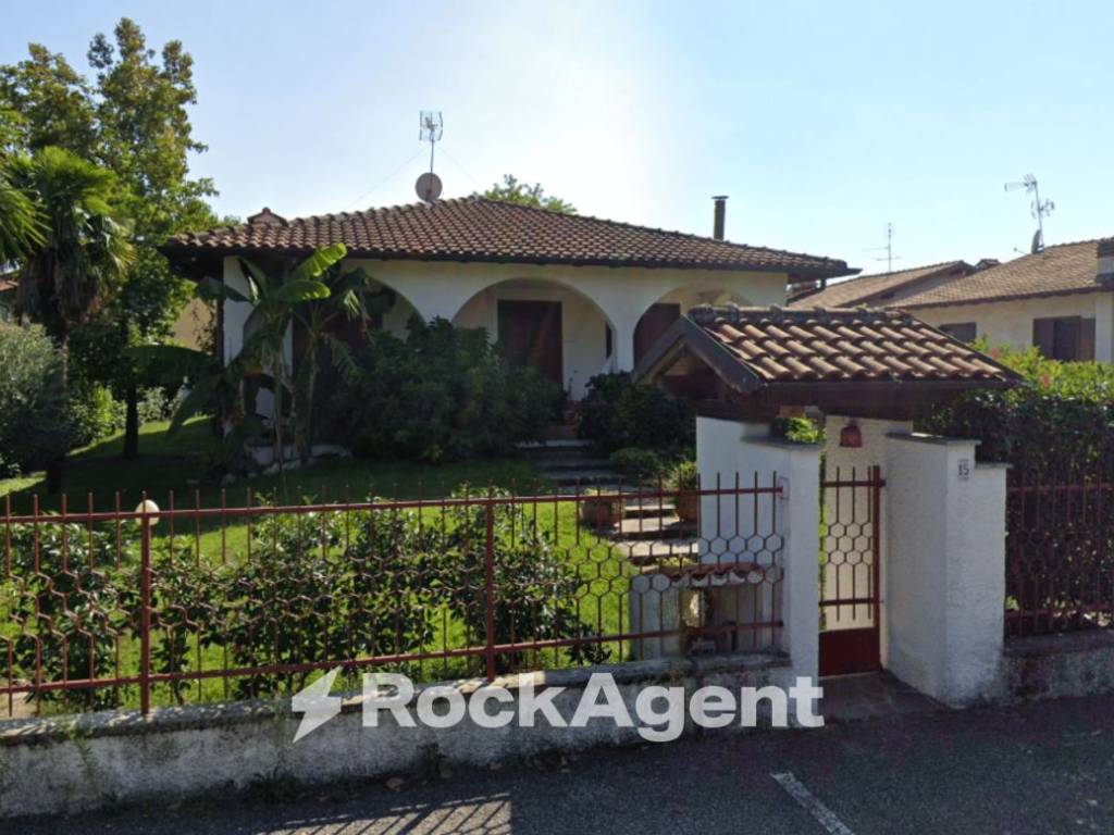 casa indipendente in vendita a Motta Visconti