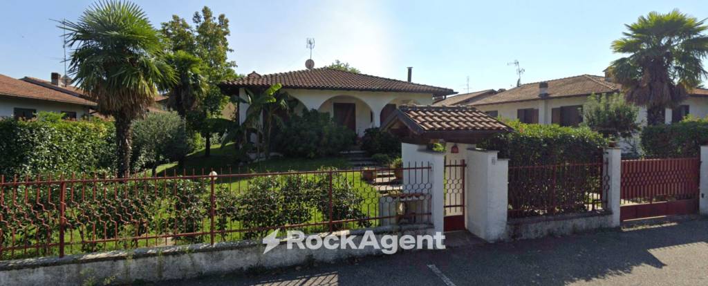 casa indipendente in vendita a Motta Visconti