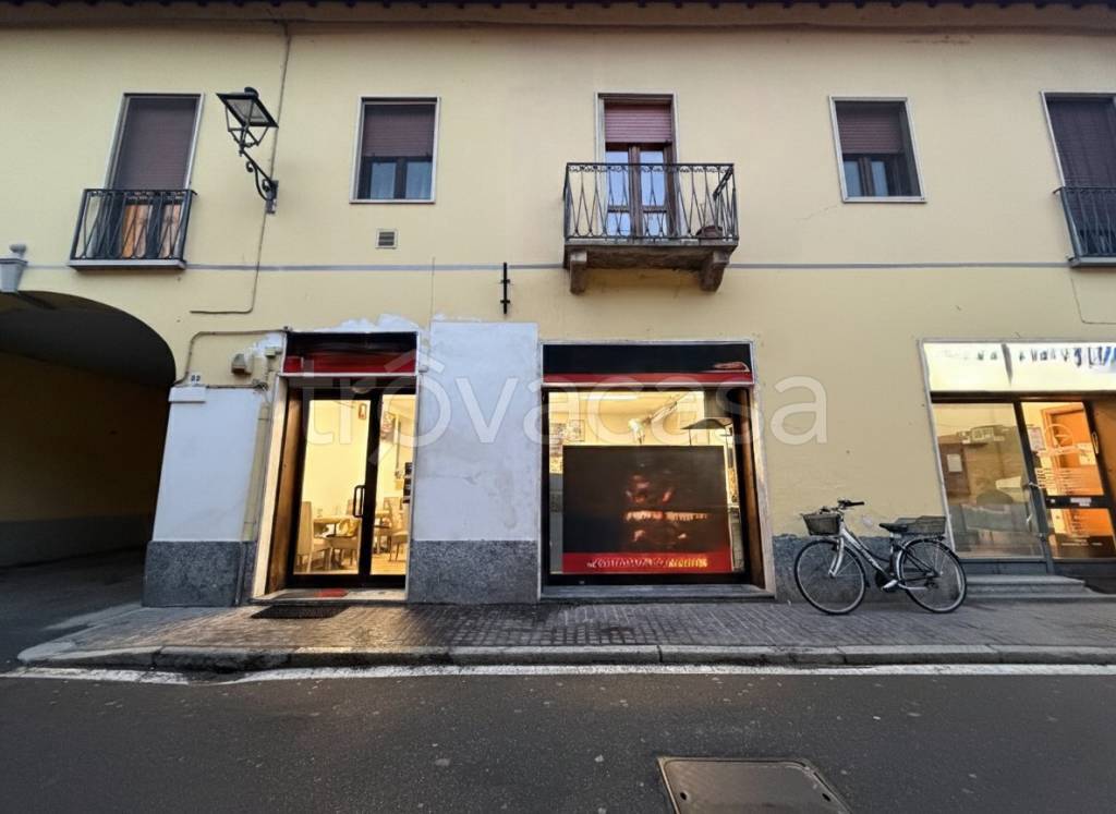 negozio in vendita a Motta Visconti