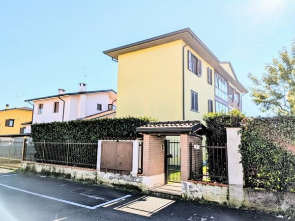 appartamento in vendita a Motta Visconti