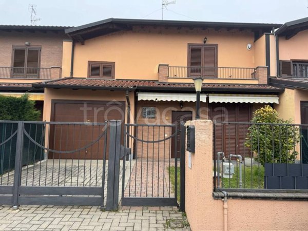 casa indipendente in vendita a Motta Visconti
