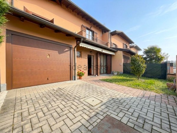 casa indipendente in vendita a Motta Visconti