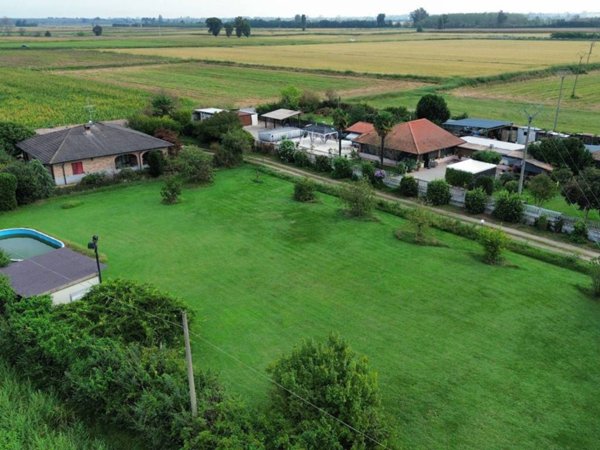 casa indipendente in vendita a Motta Visconti