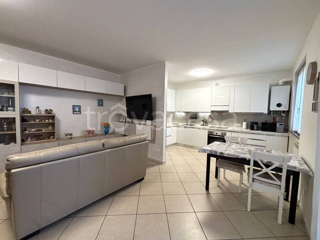 appartamento in vendita a Motta Visconti