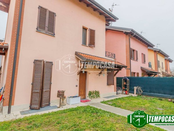 casa indipendente in vendita a Motta Visconti