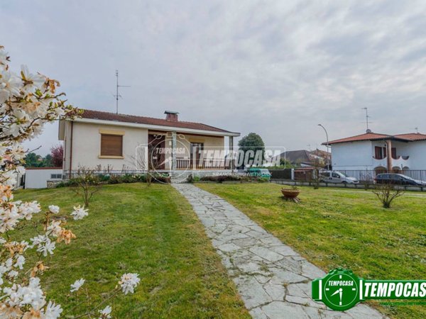 casa indipendente in vendita a Motta Visconti