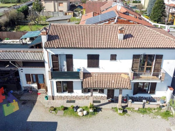 casa indipendente in vendita a Motta Visconti