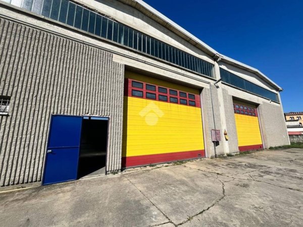 locale commerciale in vendita a Motta Visconti