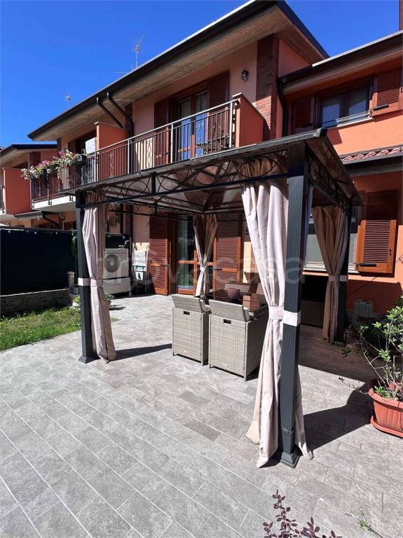 casa indipendente in vendita a Motta Visconti