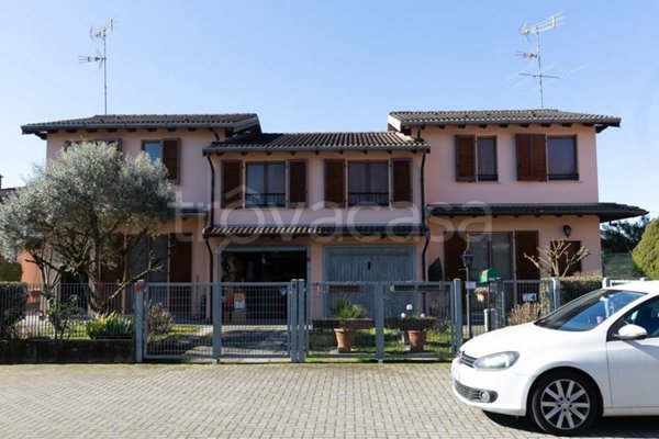 casa indipendente in vendita a Motta Visconti