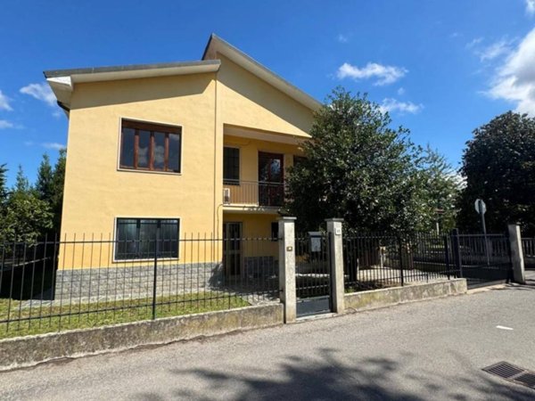 casa indipendente in vendita a Motta Visconti