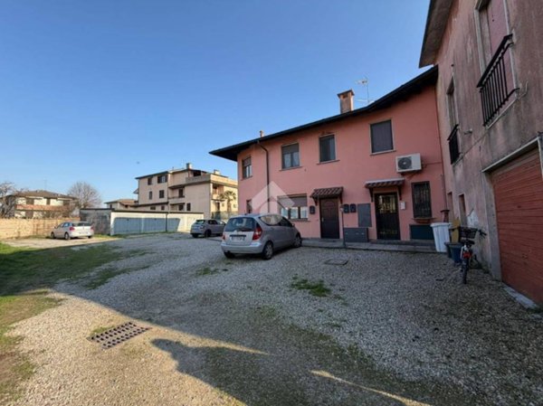 appartamento in vendita a Motta Visconti