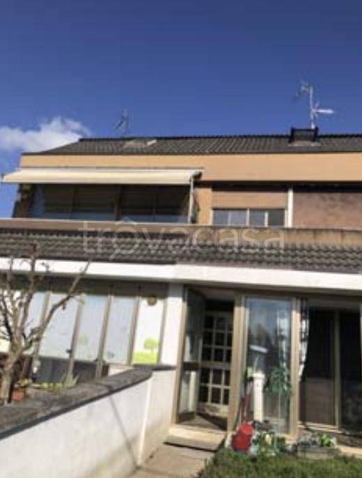 casa indipendente in vendita a Motta Visconti