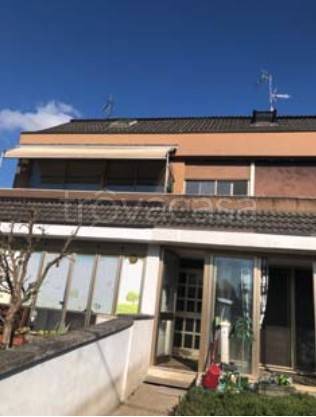 casa indipendente in vendita a Motta Visconti