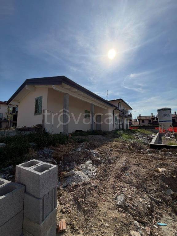 casa indipendente in vendita a Motta Visconti