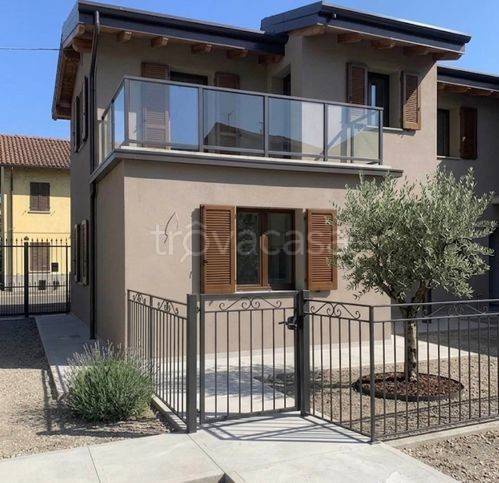casa indipendente in vendita a Motta Visconti