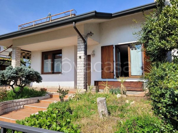 casa indipendente in vendita a Nerviano