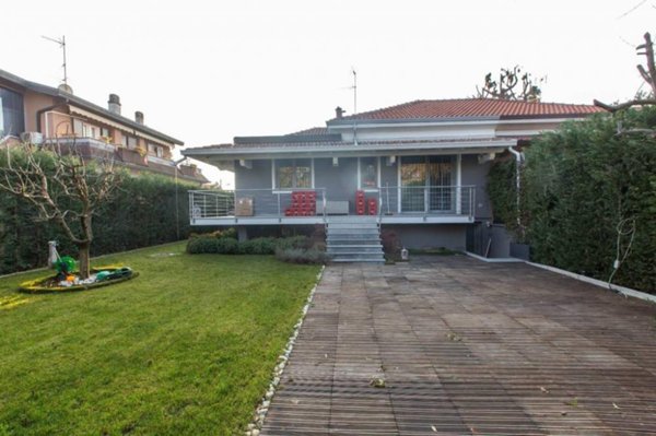 casa indipendente in vendita a Nerviano