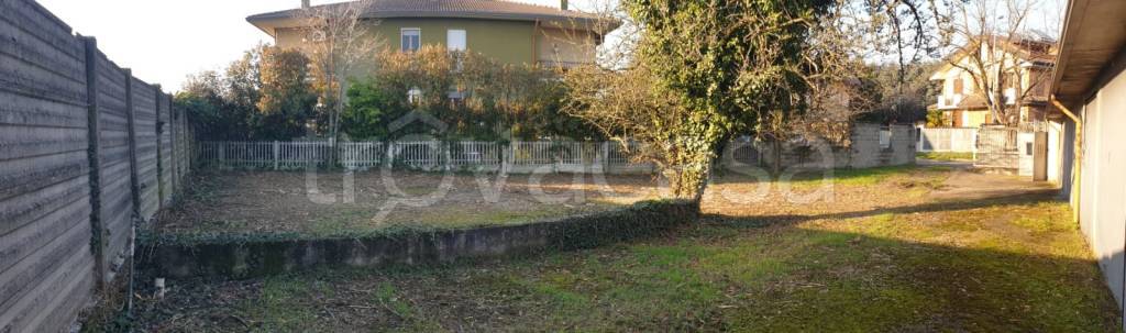 terreno edificabile in vendita a Nerviano