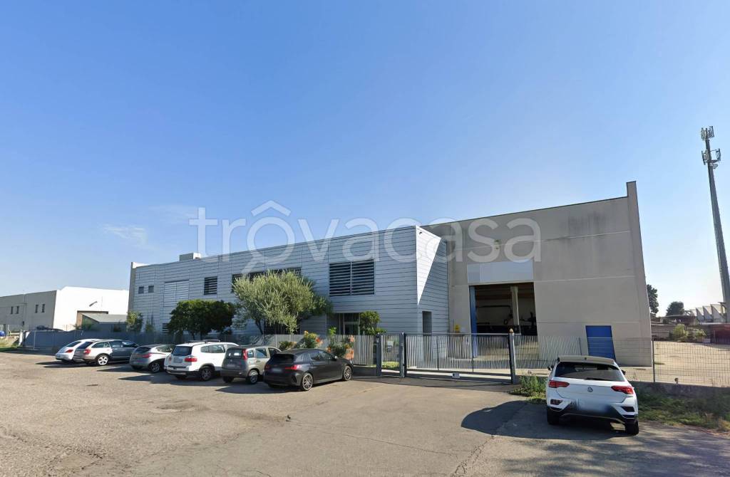 locale commerciale in vendita a Nerviano