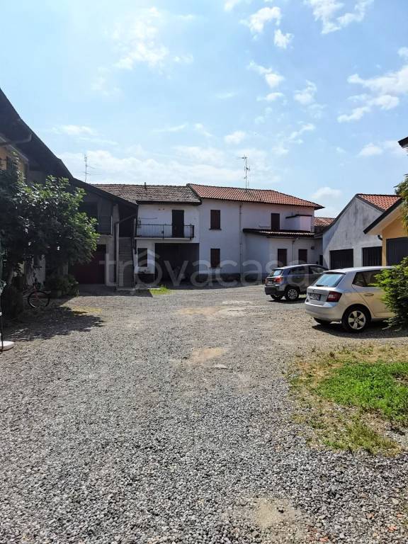 appartamento in vendita a Nerviano in zona Garbatola