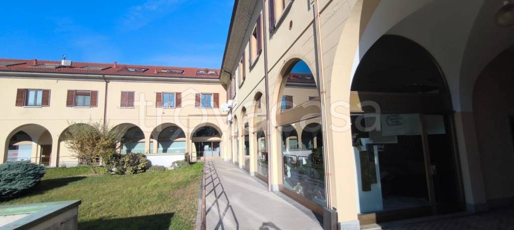 negozio in vendita a Nerviano