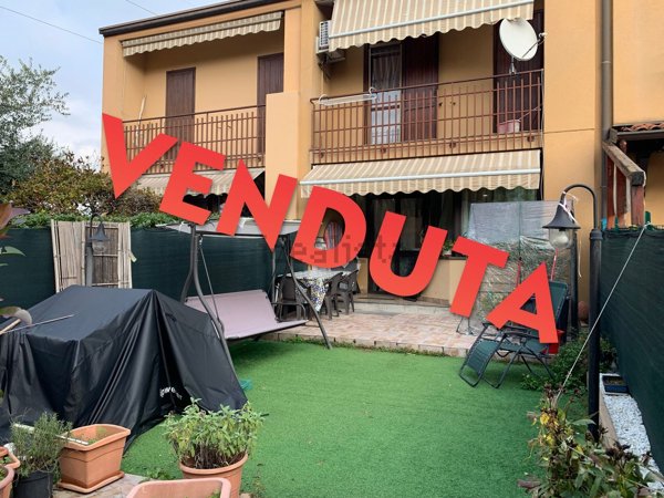 appartamento in vendita a Nerviano in zona Garbatola