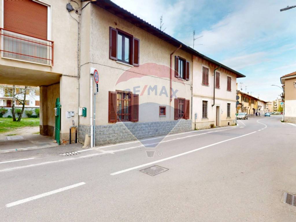appartamento in vendita a Nerviano in zona Cantone