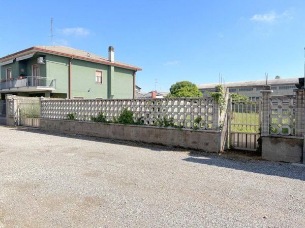 casa indipendente in vendita a Nerviano