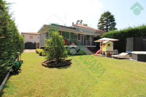casa indipendente in vendita a Nerviano